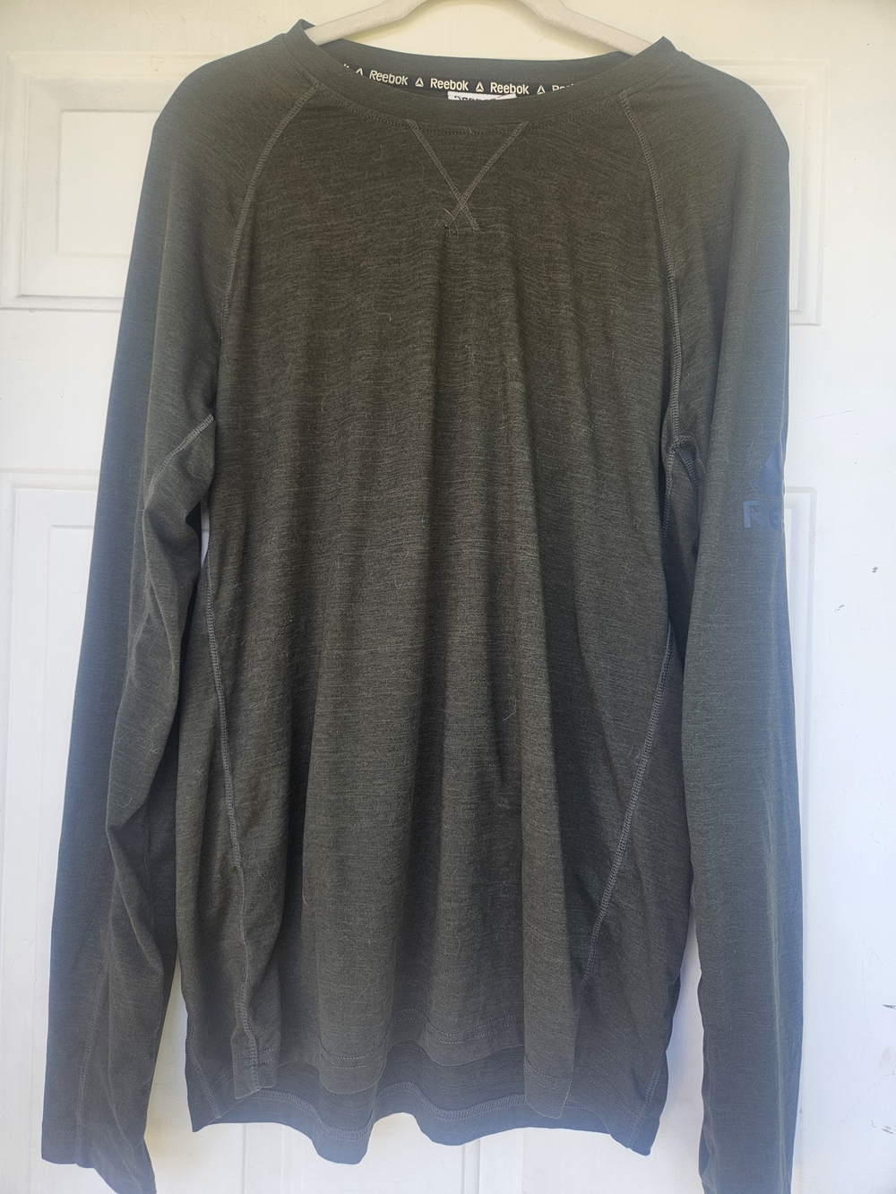 Reebok Men’s Long-Sleeve Crew Neck Shirt — Charcoal Gray